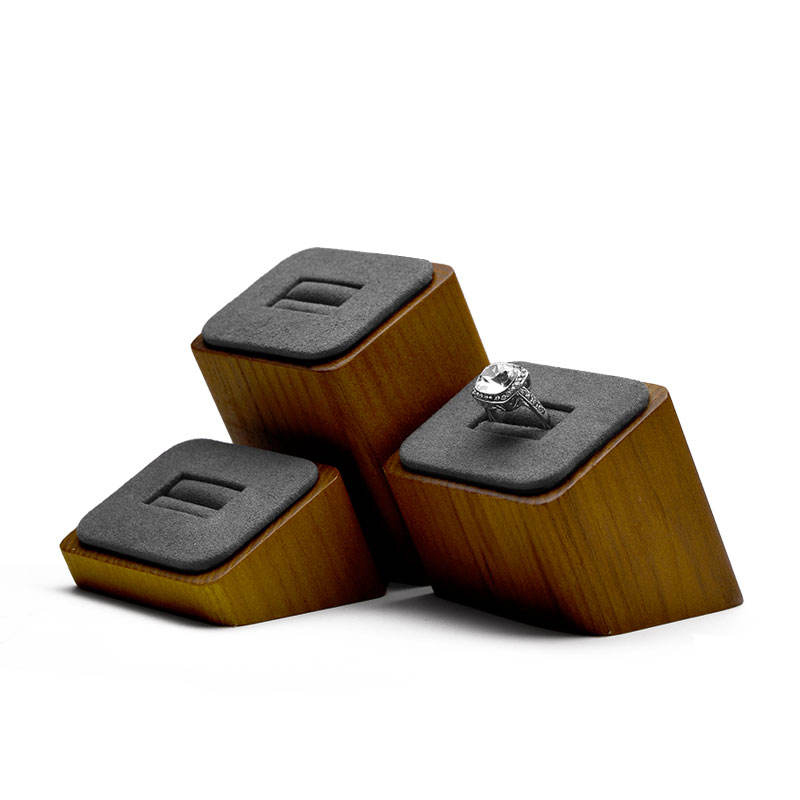 RD02
